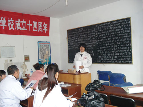唐山哪里能學(xué)正骨技術(shù)？學(xué)校怎么樣？