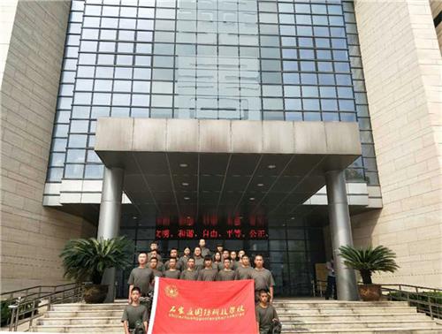 石家莊學(xué)計(jì)算機(jī)選擇石家莊國防科技學(xué)校怎么樣？