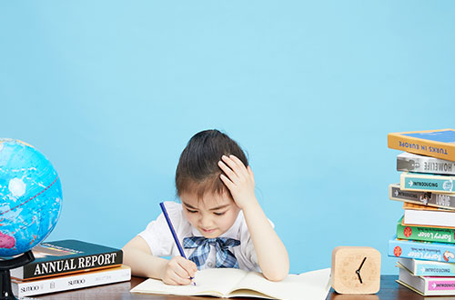 張家口新世紀職業(yè)學(xué)校每年都有補助是真的嗎？學(xué)校的幼師專業(yè)怎么樣？