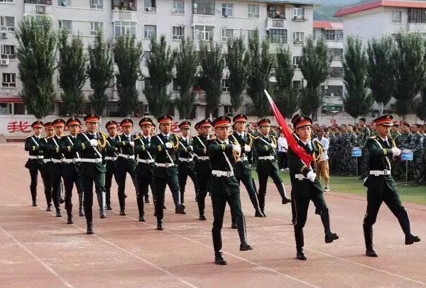 山東哪個(gè)學(xué)校有影視表演專業(yè)？