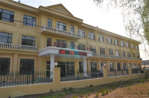 秦皇島醫(yī)藥學校有中藥專業(yè)嗎？