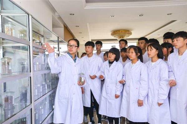 秦皇島藥科中等職業(yè)學(xué)校怎么樣？