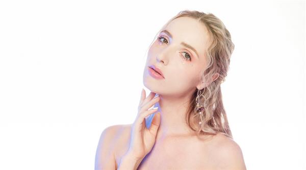 女生如何提升自己的形象？石家莊風(fēng)范形象設(shè)計(jì)學(xué)校來支招！