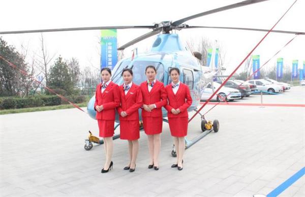 山東航空學(xué)校哪家強(qiáng)？有空中乘務(wù)專業(yè)嗎？