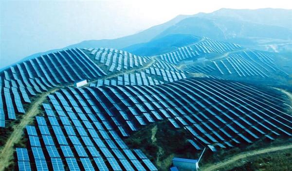 太陽能光伏發(fā)電都有哪些優(yōu)缺點？保定新能源技工學(xué)校為你講解！